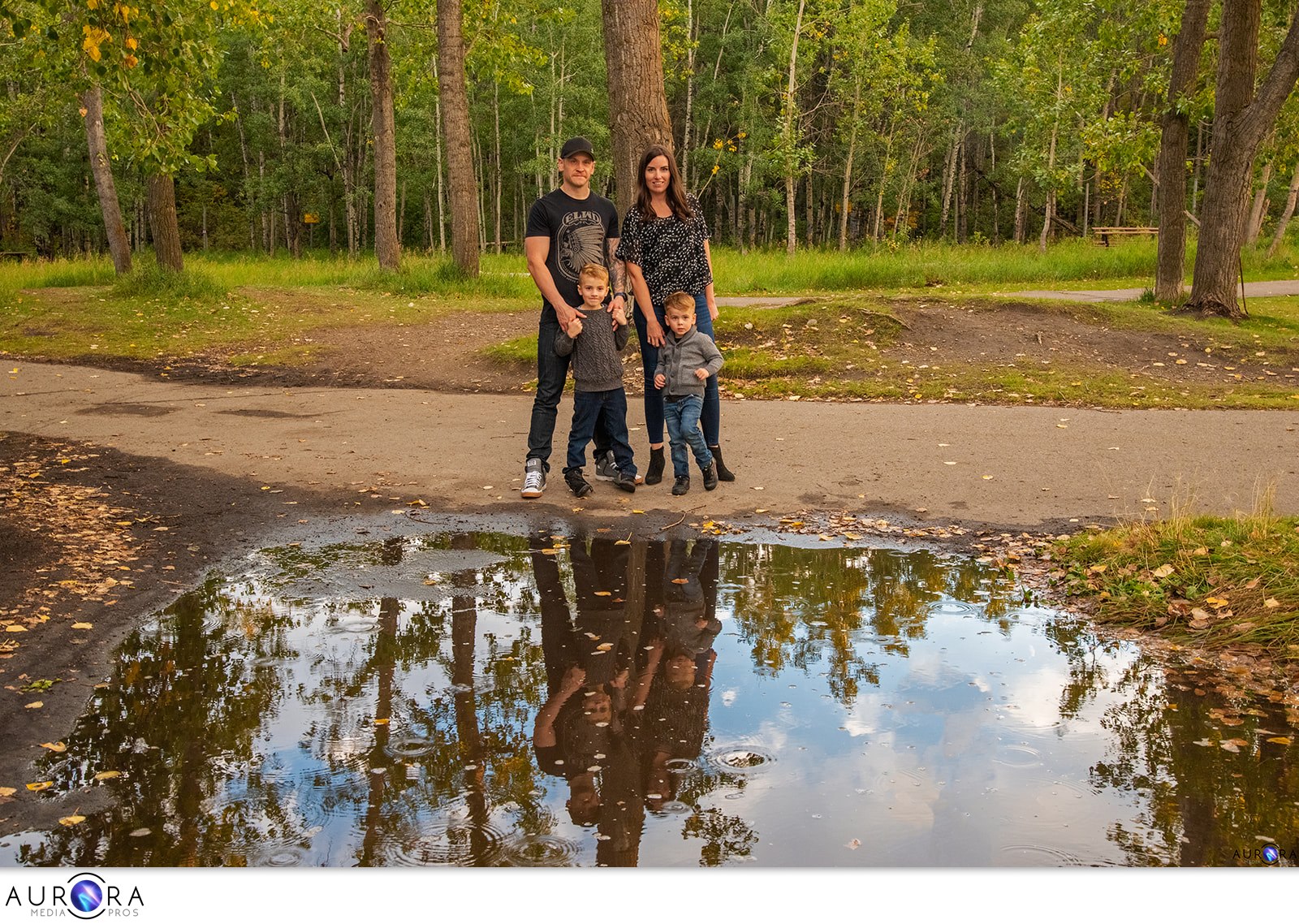 Calgary family photographer, Fish Creek, Shannon Terrace